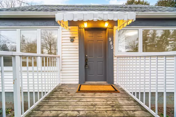 Burlington, ON L7R 3W9,983 Cleta ST