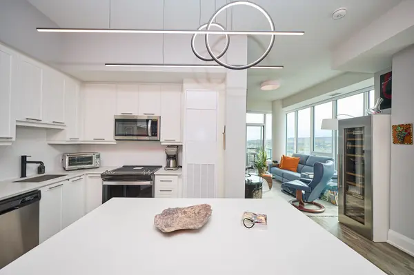 Grimsby, ON L3M 0J3,385 Winston RD #1807