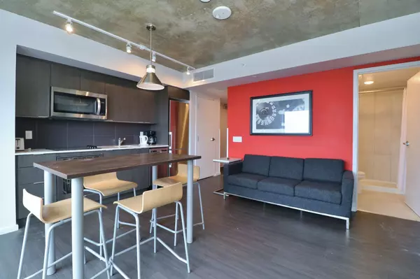 Dows Lake - Civic Hospital And Area, ON K1S 5E5,105 Champagne AVE S #1506