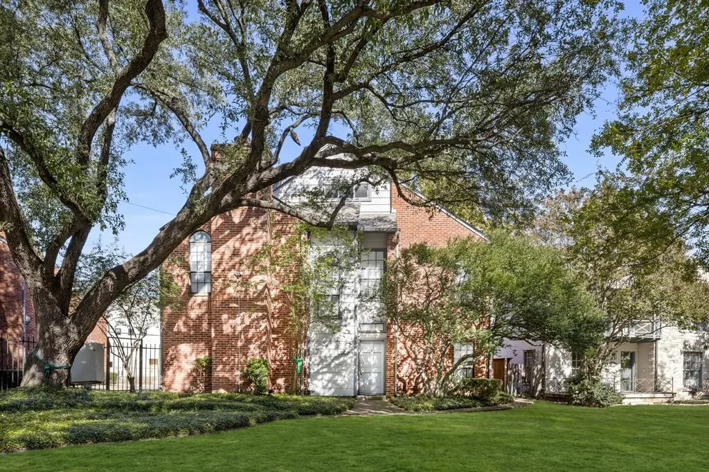 University Park, TX 75205,4508 University Boulevard #D