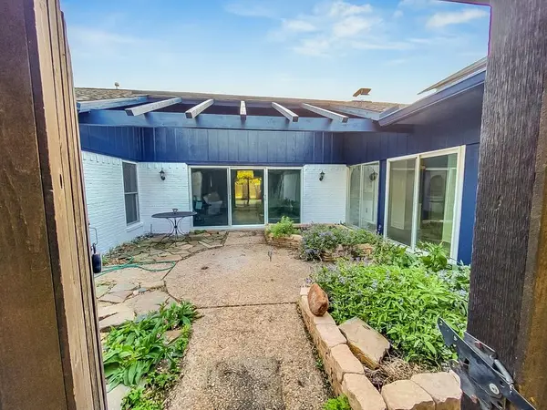 Garland, TX 75043,3309 S Country Club Road