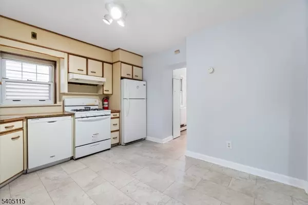 Harrison Town, NJ 07029,120 Grant Ave #1