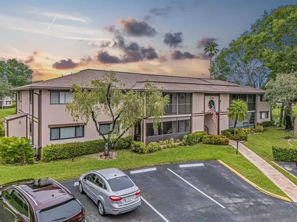 9947 N Belfort Cir #114, Tamarac, FL 33321