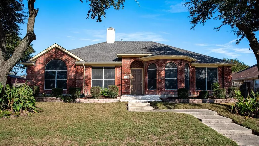 3213 Chalkstone Drive, Rowlett, TX 75088