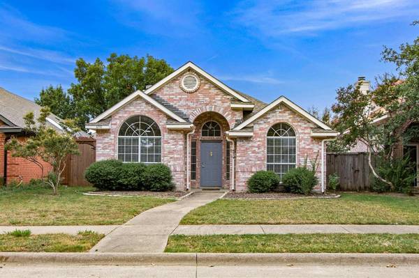 6510 White Oak Drive,  Rowlett,  TX 75089
