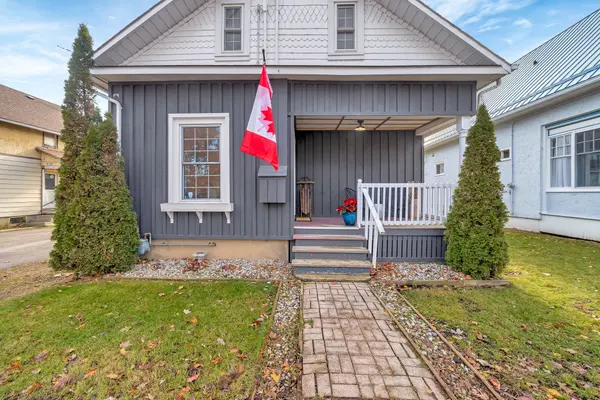 Prince Edward County, ON K0K 3L0,299 Noxon AVE