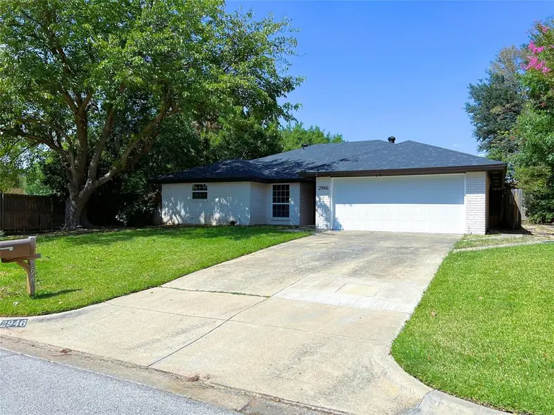 2946 Ridgewood, Grapevine, TX 76051