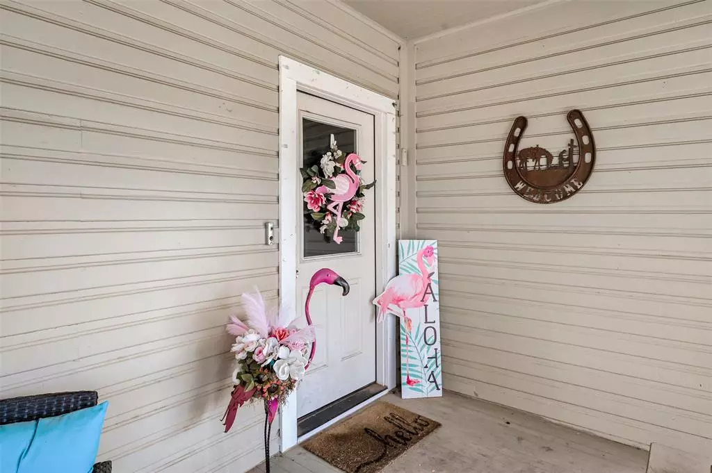 Weatherford, TX 76086,609 S Elm Street