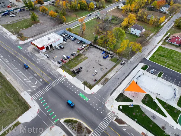 Detroit, MI 48206,11661 Dexter AVE