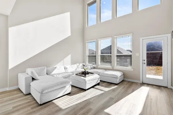 615 Cottagewood Drive, Princeton, TX 75071