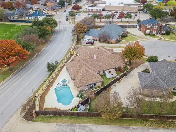 7747 Bridlewood Court, North Richland Hills, TX 76182