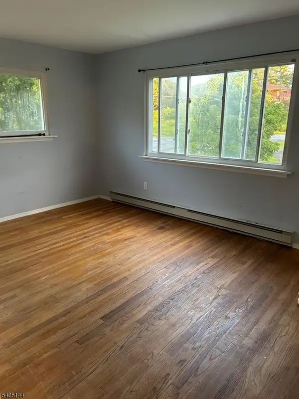 Montague Twp., NJ 07827,312- C Lake Shore South O2