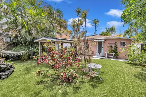 1009 NE 6th St, Fort Lauderdale, FL 33304