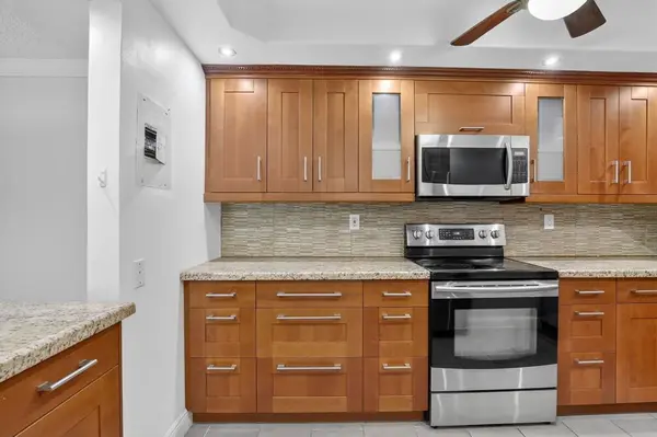 Pembroke Pines, FL 33025,830 S Hollybrook Dr #310