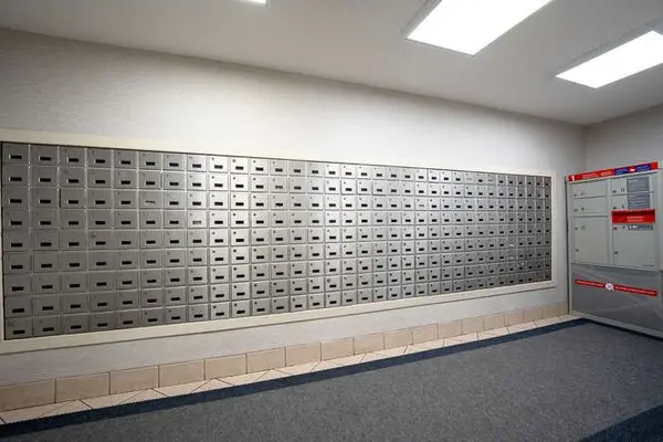 Brampton, ON L6T 3X5,18 Knightsbridge RD #707