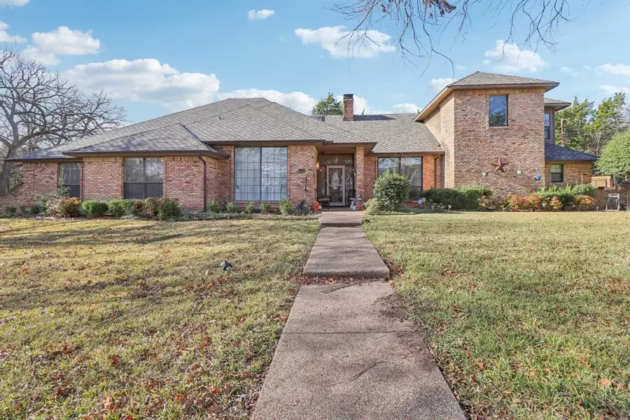 1140 Camrose Lane, Desoto, TX 75115