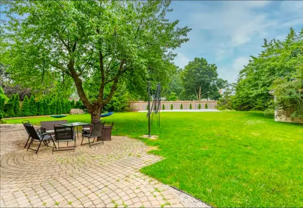 Mississauga, ON L5J 4G4,1749 Wembury RD #Upper