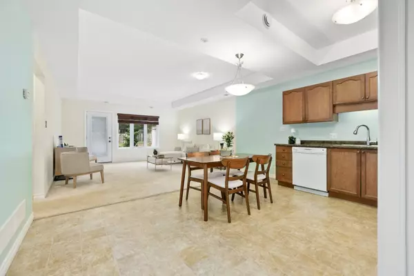 Cramahe, ON K0K 1S0,17 George CT #202