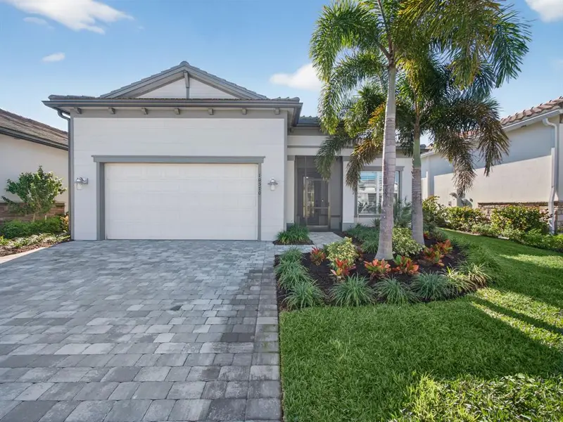 10370 Northbrook Cir, Palm Beach Gardens, FL 33412