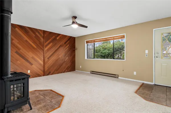 Campbell River, BC V9W 6A5,641 Albatross Cres