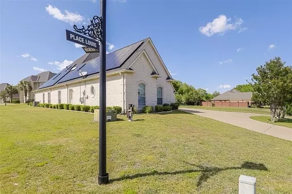 Desoto, TX 75115,1009 Place Louie