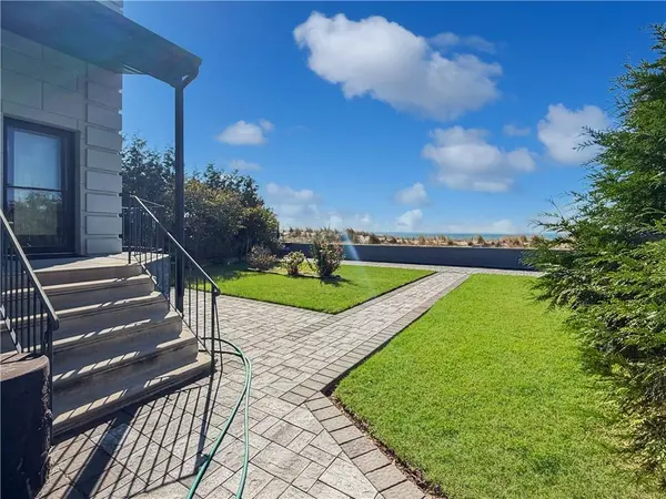 Brooklyn, NY 11224,3848 Atlantic AVE