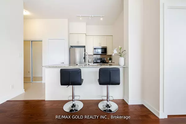 Mississauga, ON L5B 0E9,4070 Confederation Pkwy #607