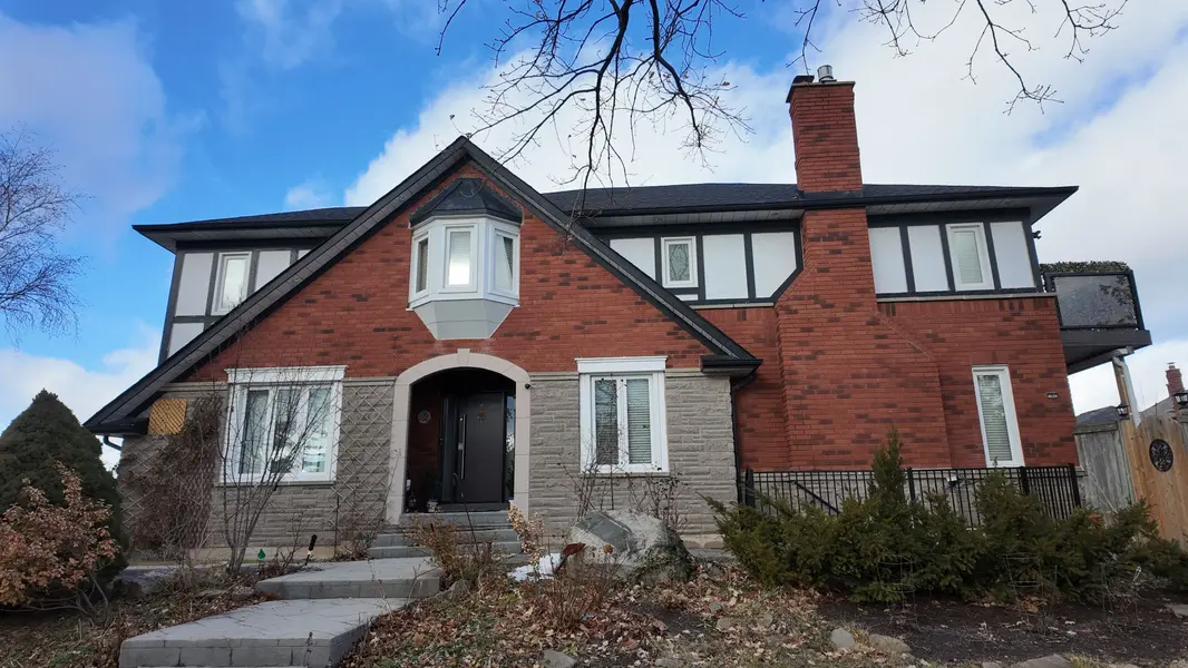 5741 Glen Erin DR #Bsmt, Mississauga, ON L5M 5J2