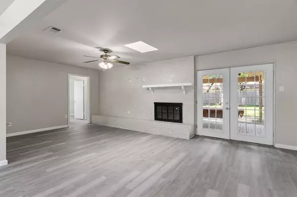 Fort Worth, TX 76112,1612 Mims Street