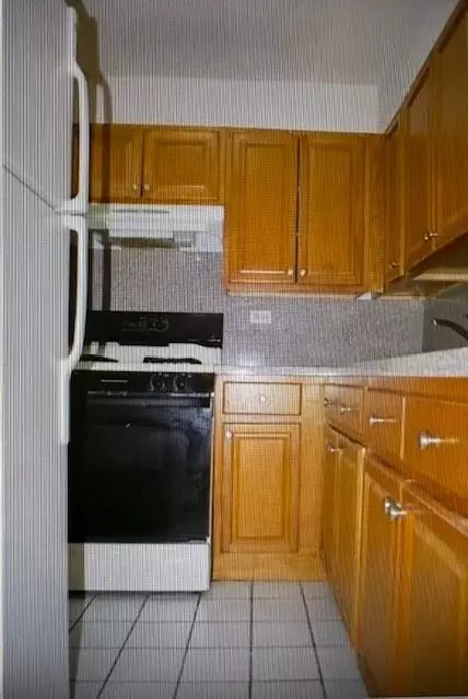 Brooklyn, NY 11235,3855 Shore Pkwy #2L