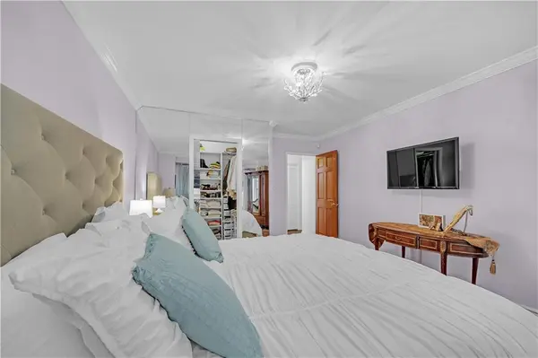 Brooklyn, NY 11230,1170 Ocean Pkwy #LH