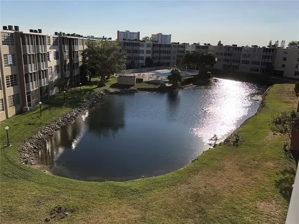 Miami, FL 33179,1700 NE 191st St #401