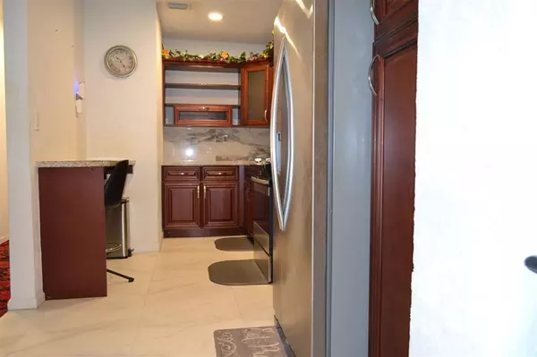 Miami Gardens, FL 33054,1700 NW 167th St