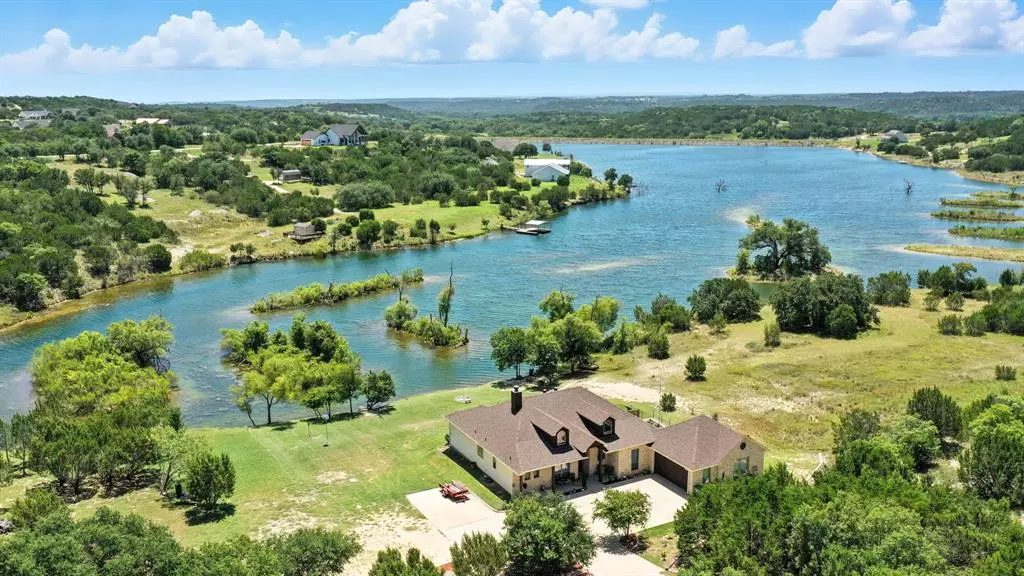 680 Sunfish Point, Bluff Dale, TX 76433