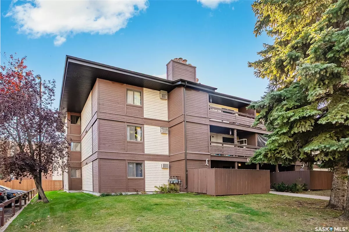 Saskatoon, SK S7M 5C1,437 Pendygrasse ROAD #302