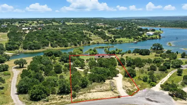 Bluff Dale, TX 76433,680 Sunfish Point