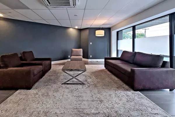 Toronto E10, ON M1E 0B9,1 Falaise RD #620