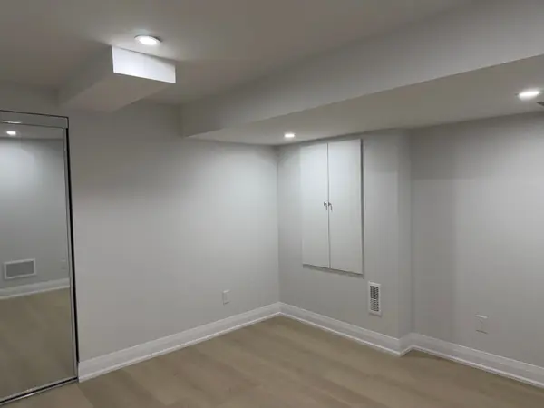 Whitby, ON L1P 0J2,1 Toulouse ST