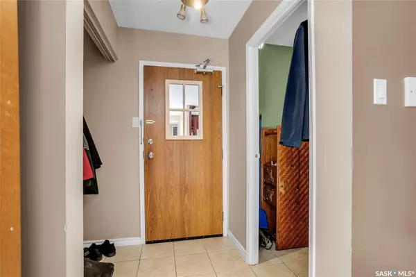 Saskatoon, SK S7M 5C1,437 Pendygrasse ROAD #302