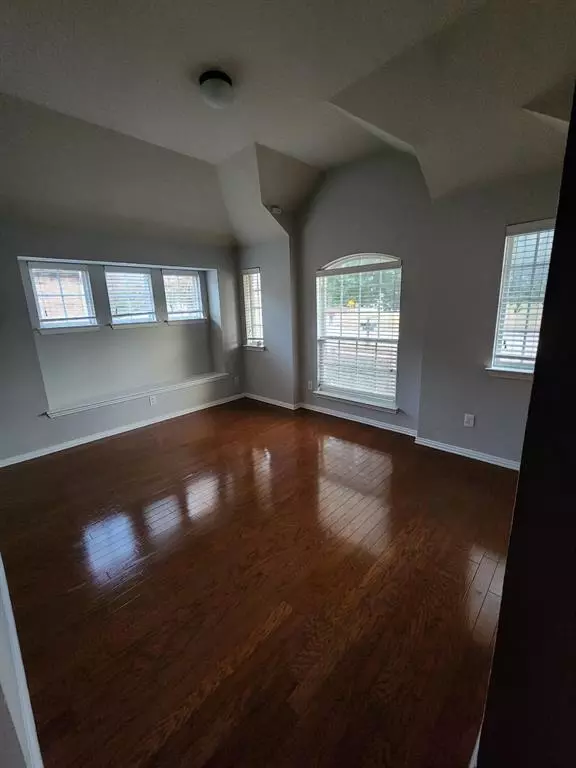 Lake Dallas, TX 75065,633 Grayson Lane