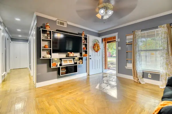 Irving, TX 75062,3214 Parker Street