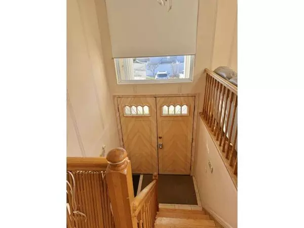 Staten  Island, NY 10305,19 Woodlawn AVE