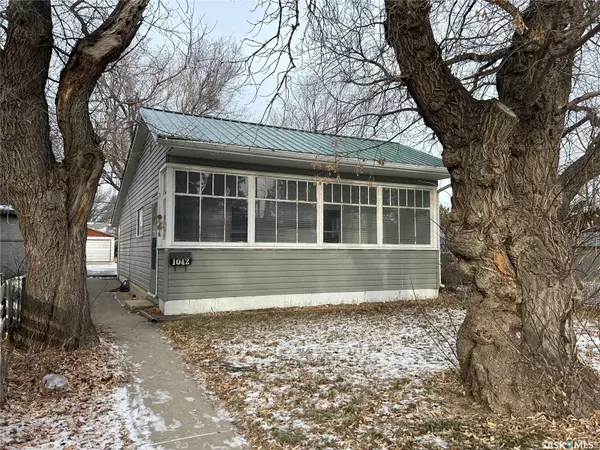 1042 Coteau STREET W, Moose Jaw, SK S6H 5G4