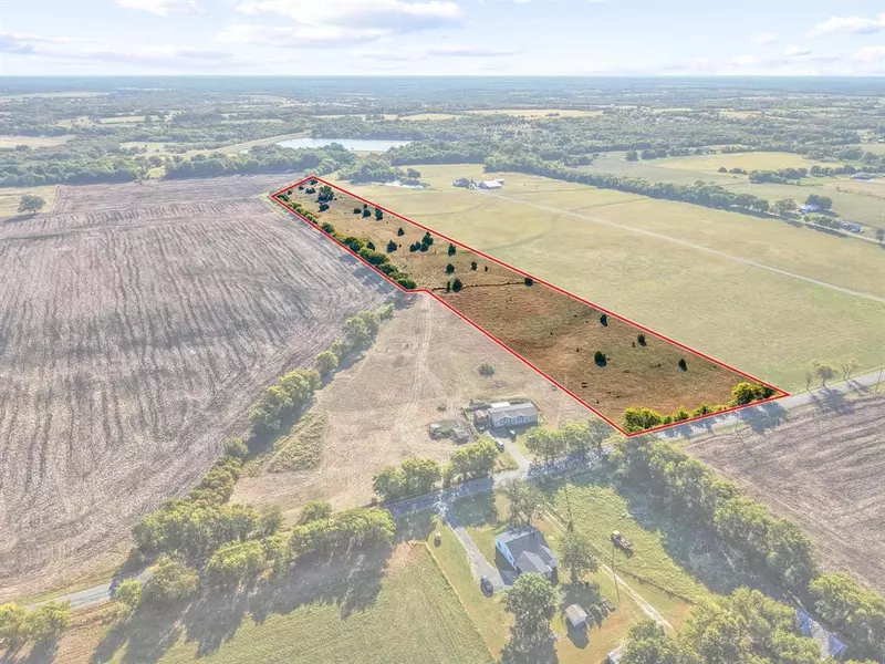 1220 Sears Road, Bells, TX 75414