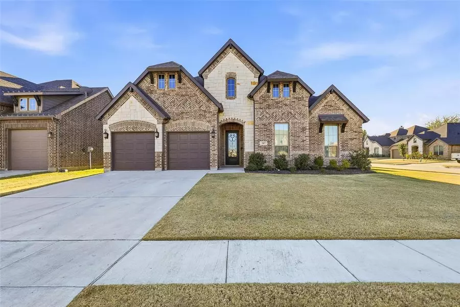 287 Paluxy Street, Burleson, TX 76028