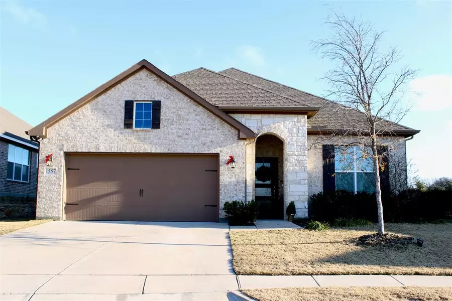 1557 Sidewinder Trail, Weatherford, TX 76087