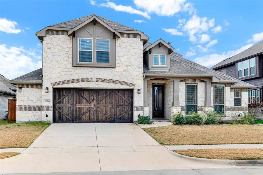 3116 Golden Sunset Court, Mesquite, TX 75181