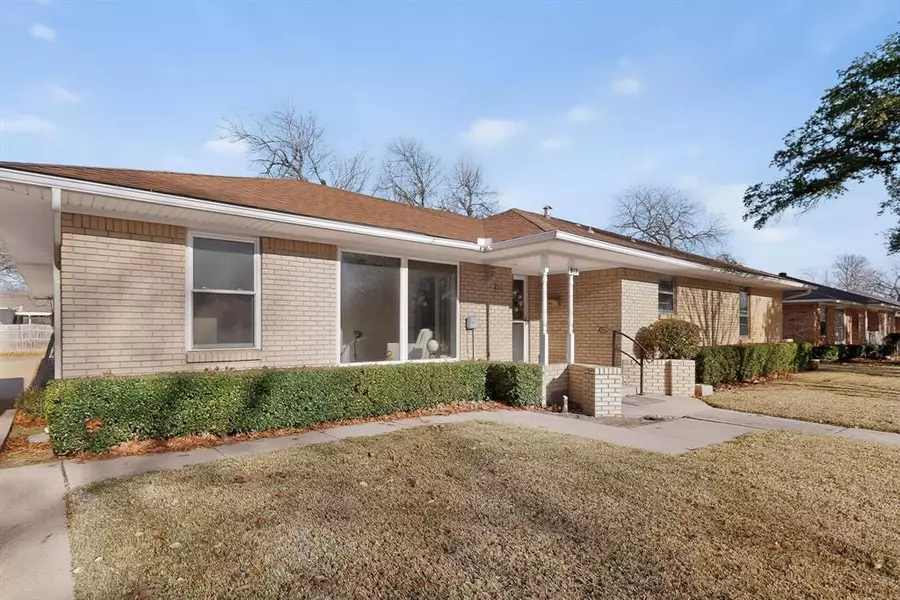 817 Daventry Drive, Garland, TX 75040