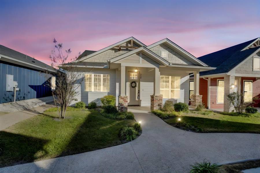 322 Woodside Trail, Waxahachie, TX 75165