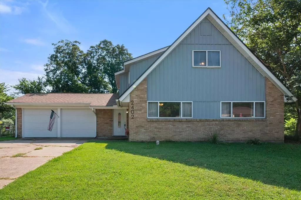 Ennis, TX 75119,2402 Woodlawn Drive